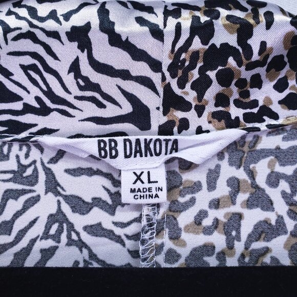 BB Dakota Pajama Set Shirt and Shorts Animal Print Satin Zebra Leopard Sleepwear - Picture 3 of 16